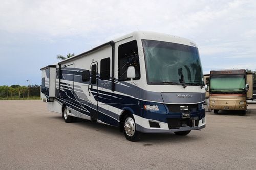 2026 Newmar Bay Star 3811