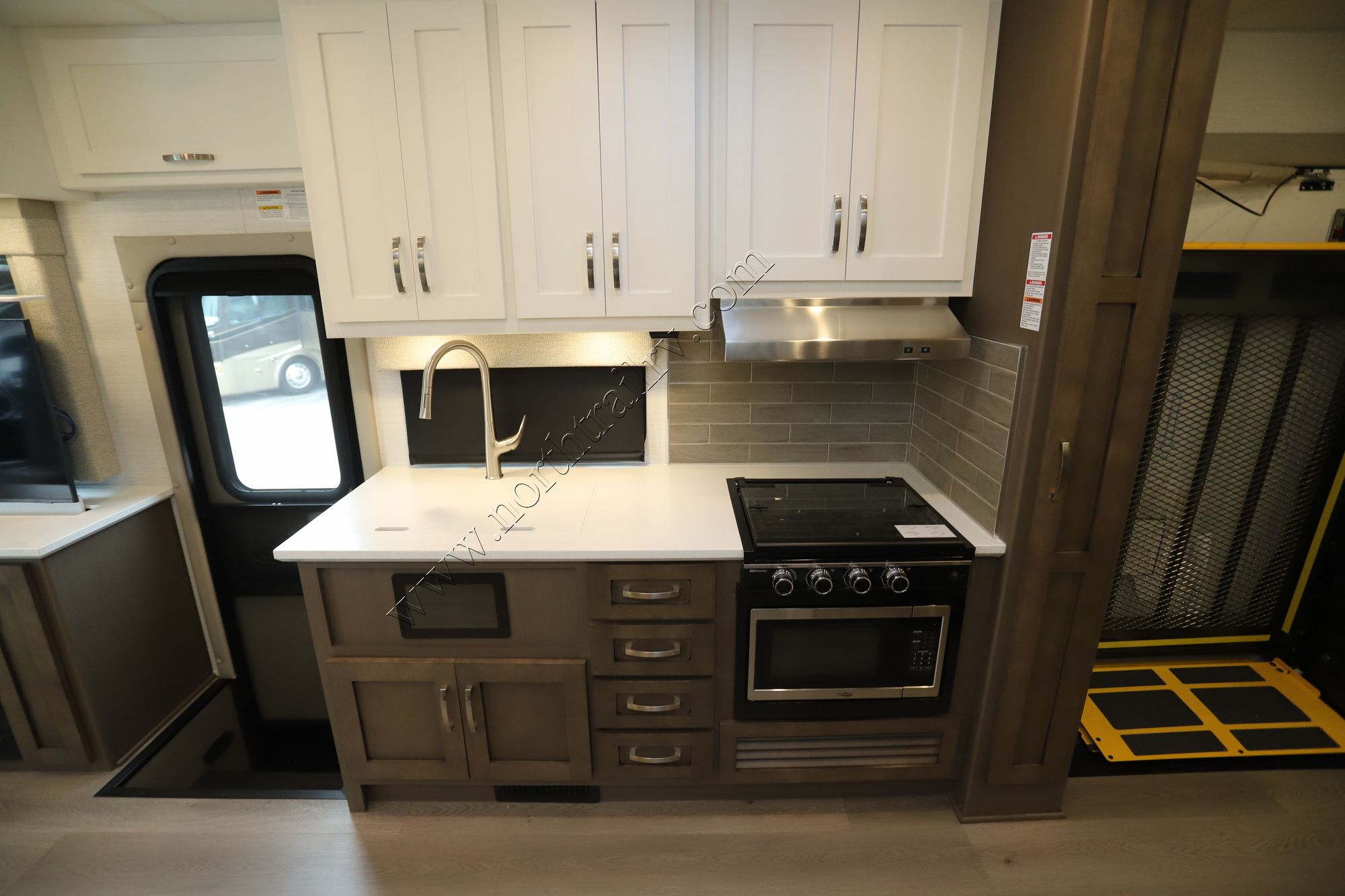 New 2026 Newmar Bay Star 3811 Class A  For Sale