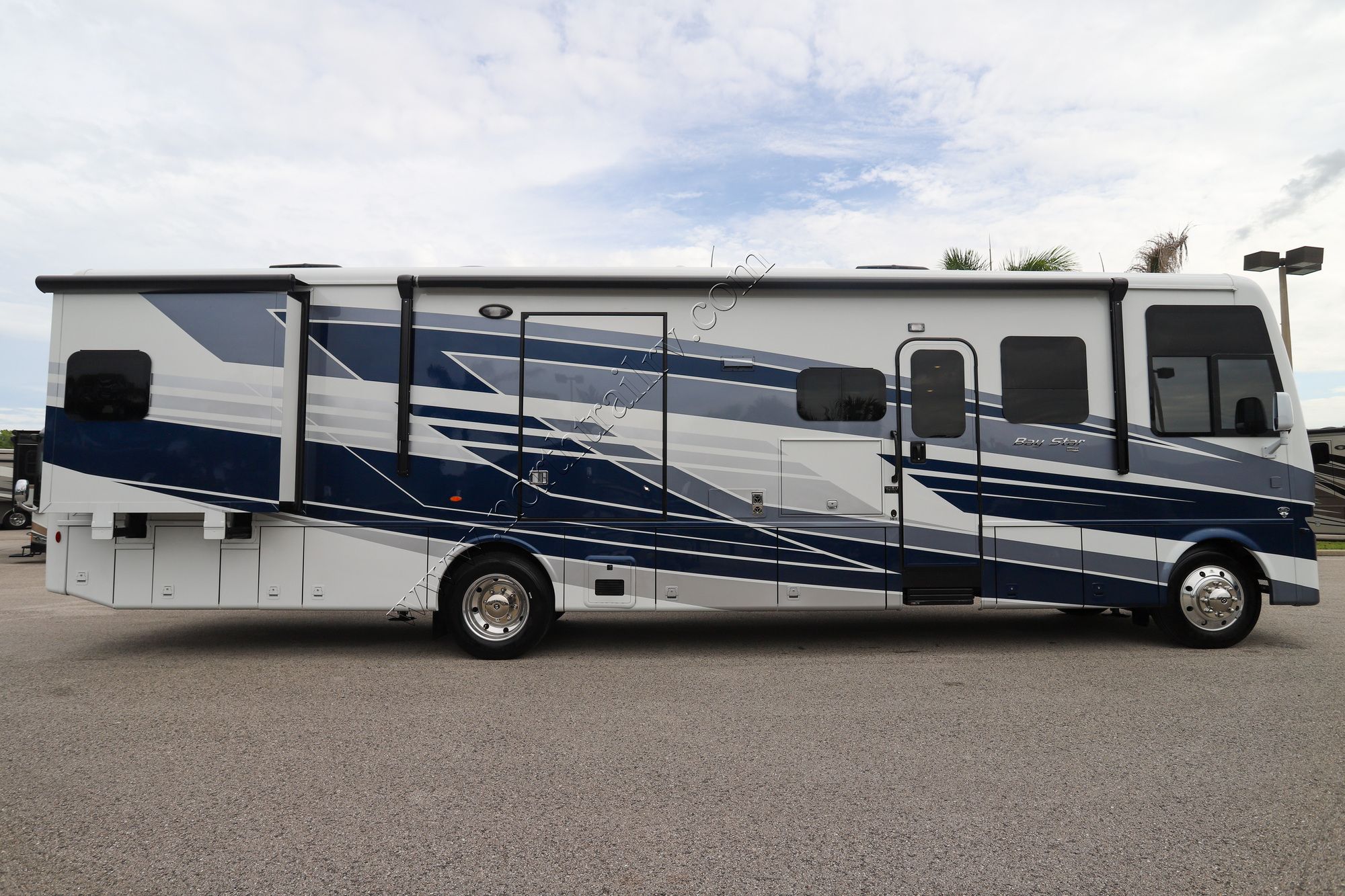 New 2026 Newmar Bay Star 3811 Class A  For Sale