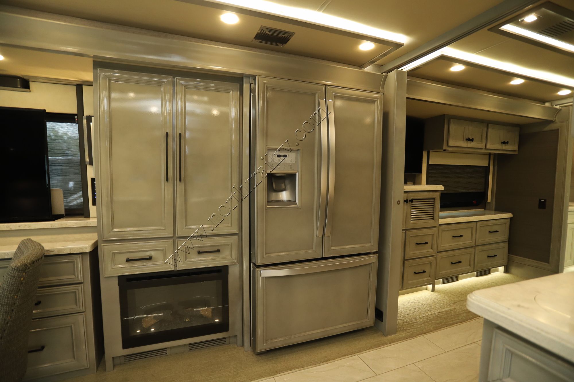 Used 2021 Tiffin Motor Homes Allegro Bus 35CP Class A  For Sale