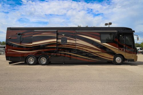 2011 Newmar Essex 4524