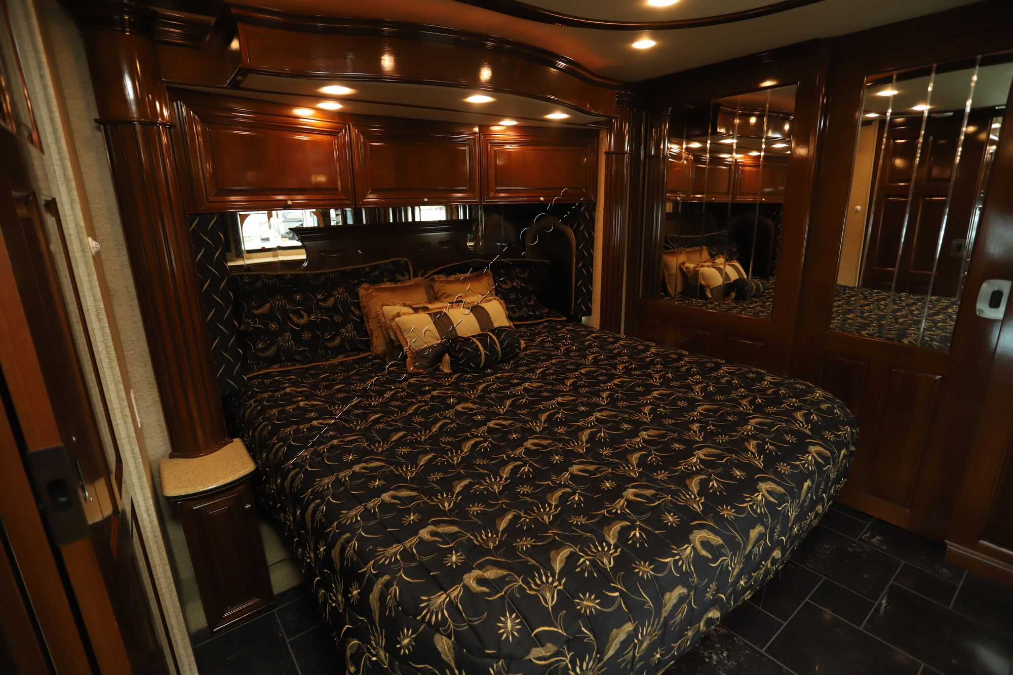 Used 2011 Newmar Essex 4524 Class A  For Sale