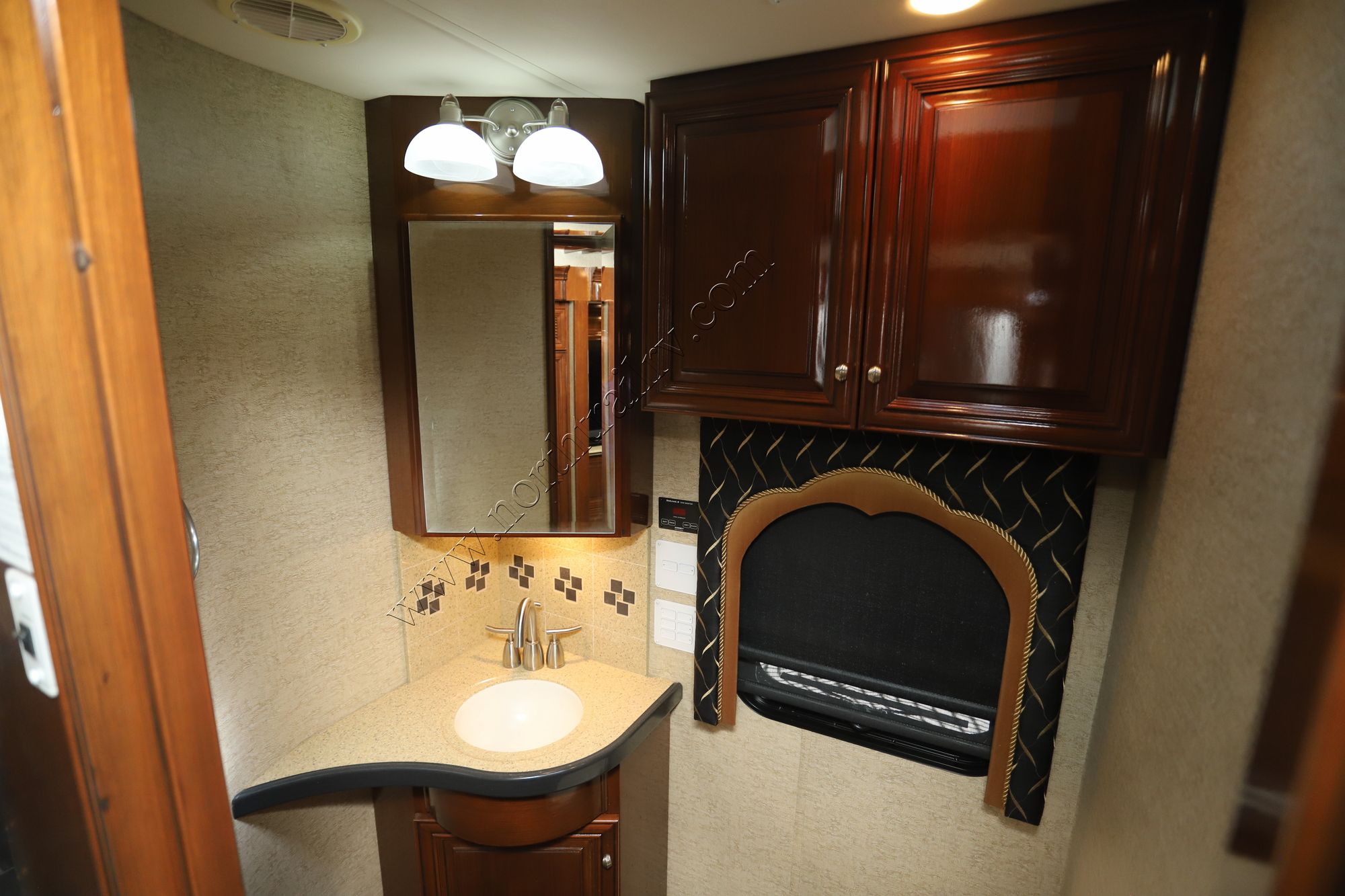 Used 2011 Newmar Essex 4524 Class A  For Sale