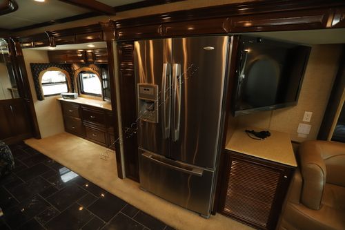 2011 Newmar Essex 4524