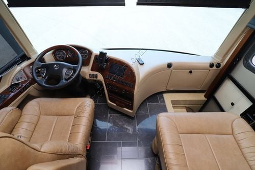 2011 Newmar Essex 4524