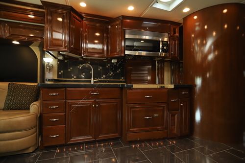 2011 Newmar Essex 4524