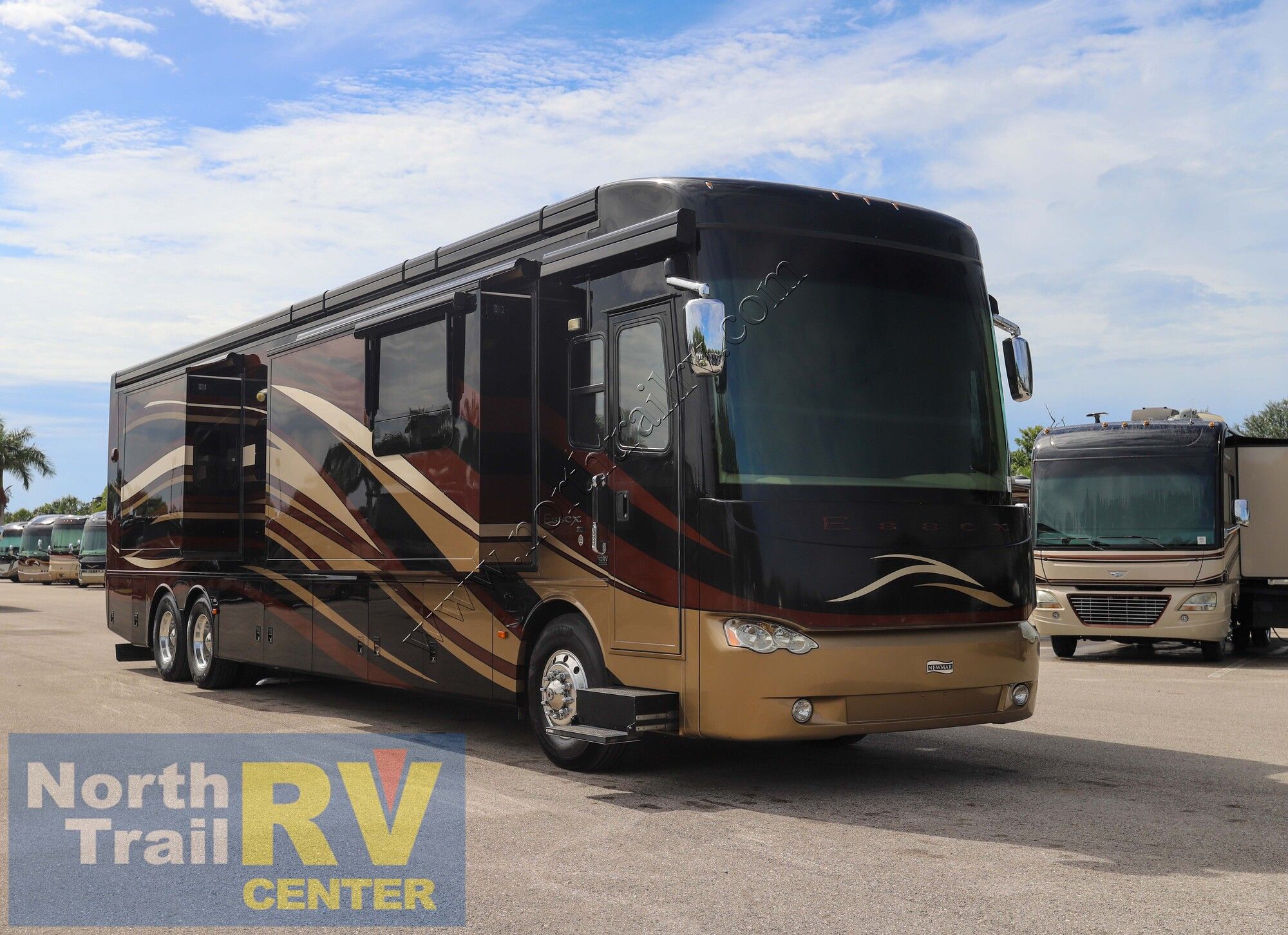 Used 2011 Newmar Essex 4524 Class A  For Sale