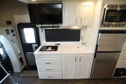 2021 Tiffin Motor Homes Wayfarer 25RW