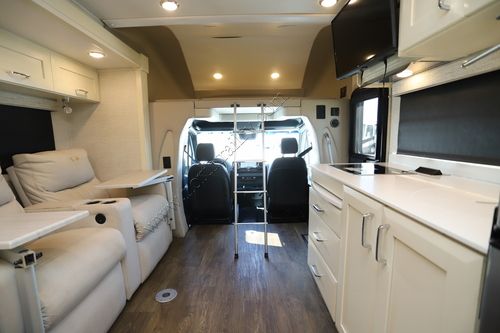 2021 Tiffin Motor Homes Wayfarer 25RW