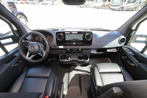 2021 Tiffin Motor Homes Wayfarer 25RW