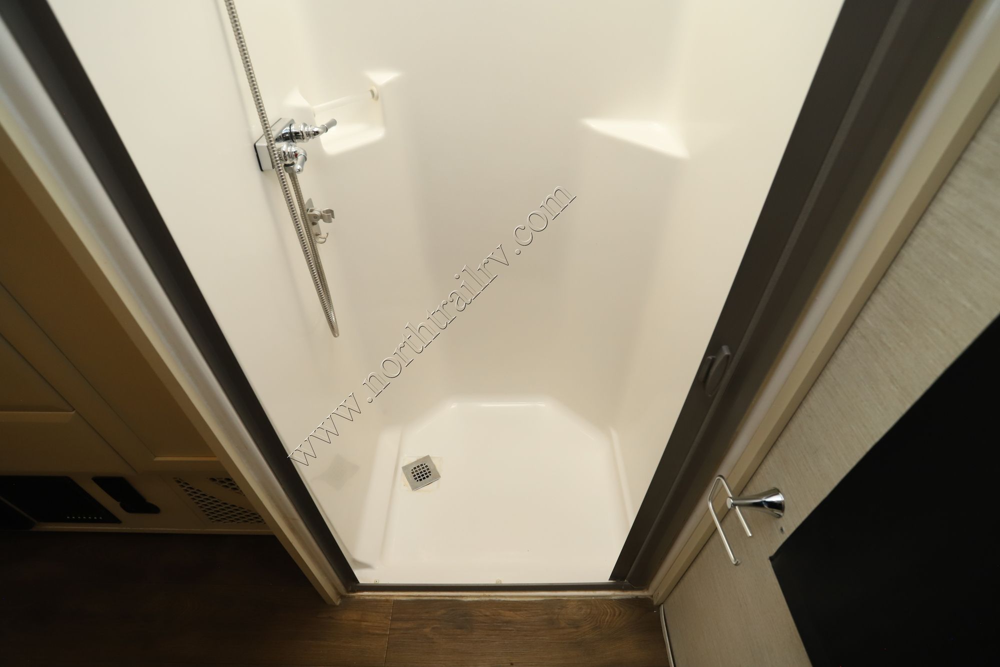 Used 2021 Tiffin Motor Homes Wayfarer 25RW Class C  For Sale