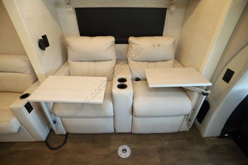 2021 Tiffin Motor Homes Wayfarer 25RW