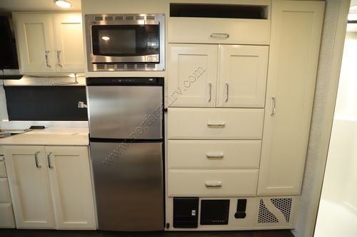 2021 Tiffin Motor Homes Wayfarer 25RW