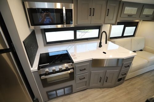2025 Coachmen Mirada 29FW