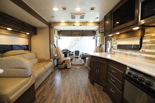 2019 Coachmen Mirada 35LS