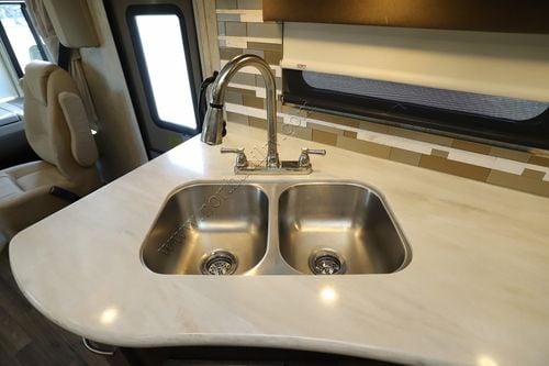 2019 Coachmen Mirada 35LS