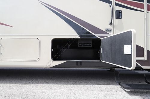 2019 Coachmen Mirada 35LS
