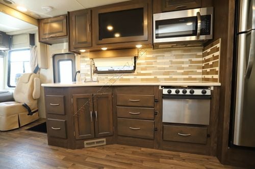 2019 Coachmen Mirada 35LS