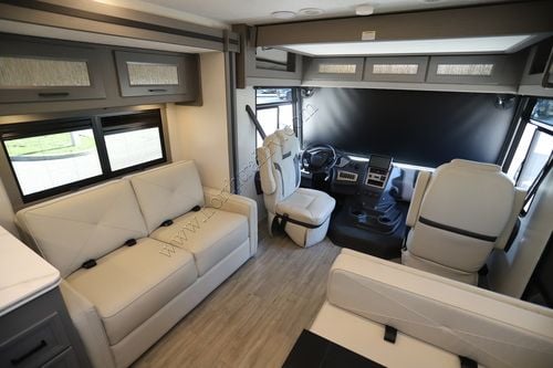 2025 Coachmen Mirada 29FW
