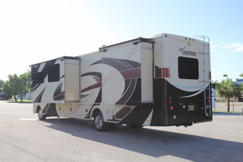 2019 Coachmen Mirada 35LS
