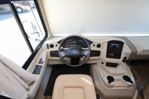 2019 Coachmen Mirada 35LS