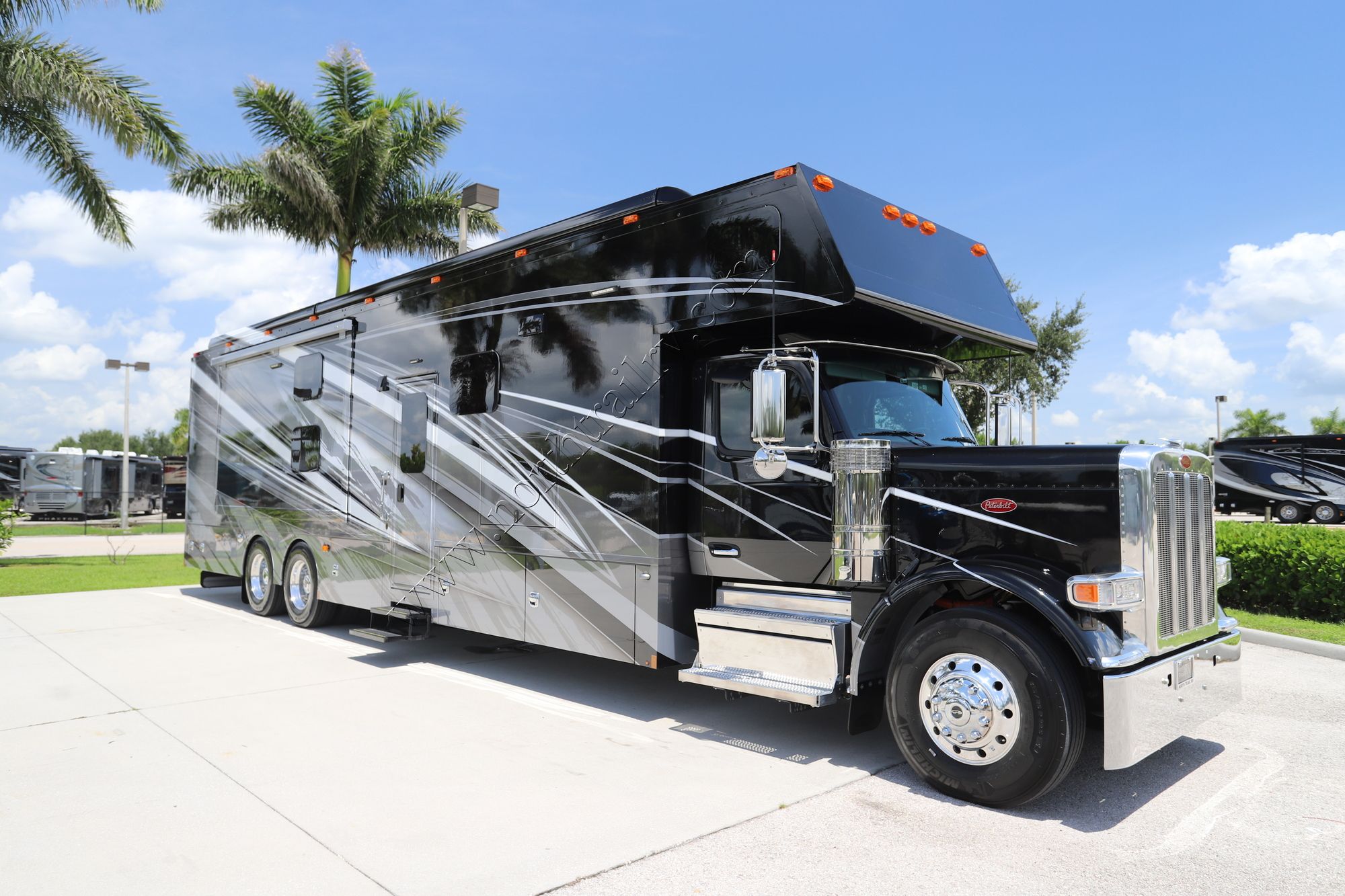 New 2026 Renegade Rv Classic 45CBF Super C  For Sale