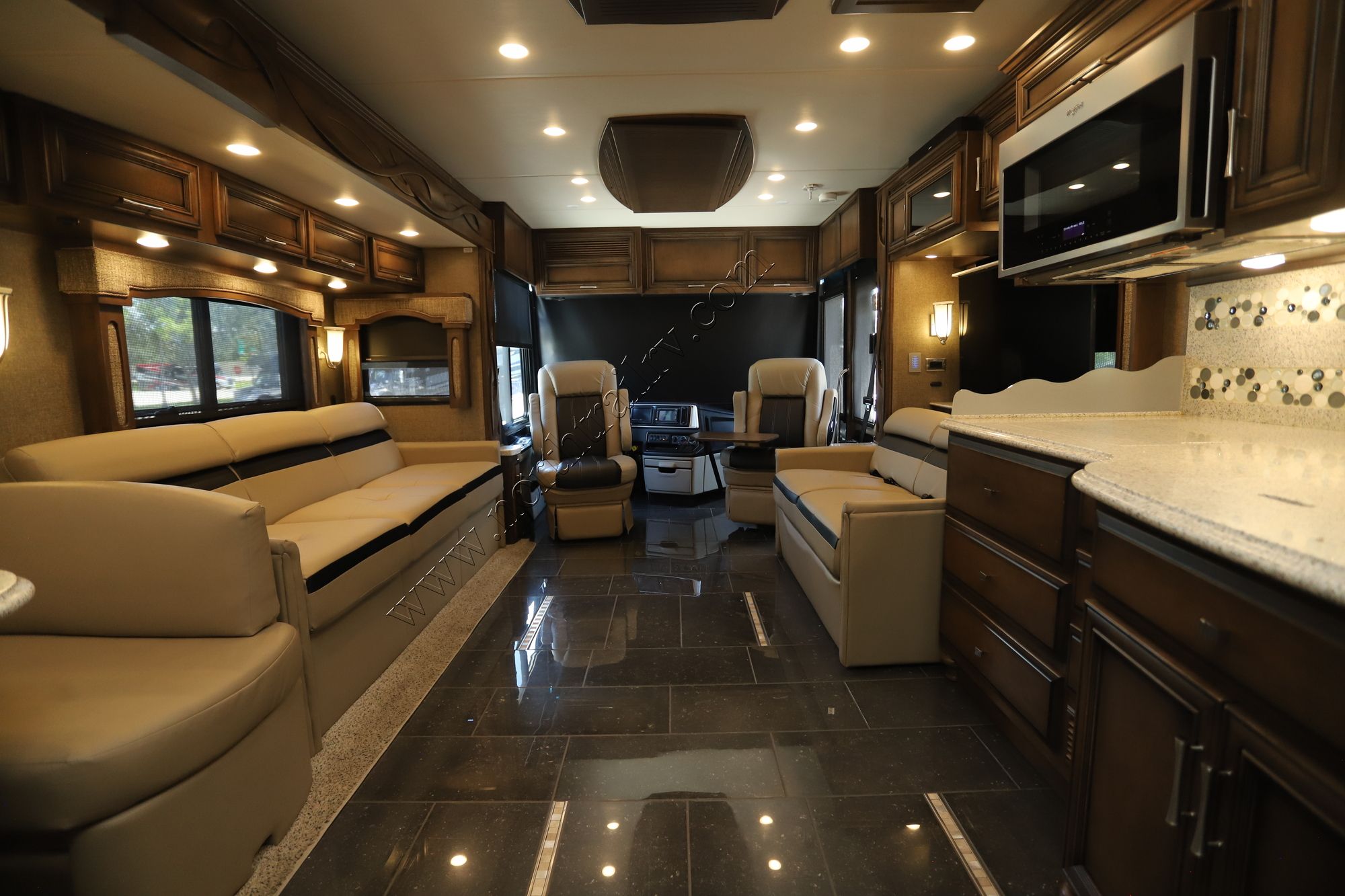 Used 2019 Newmar Ventana 4326 Class A  For Sale