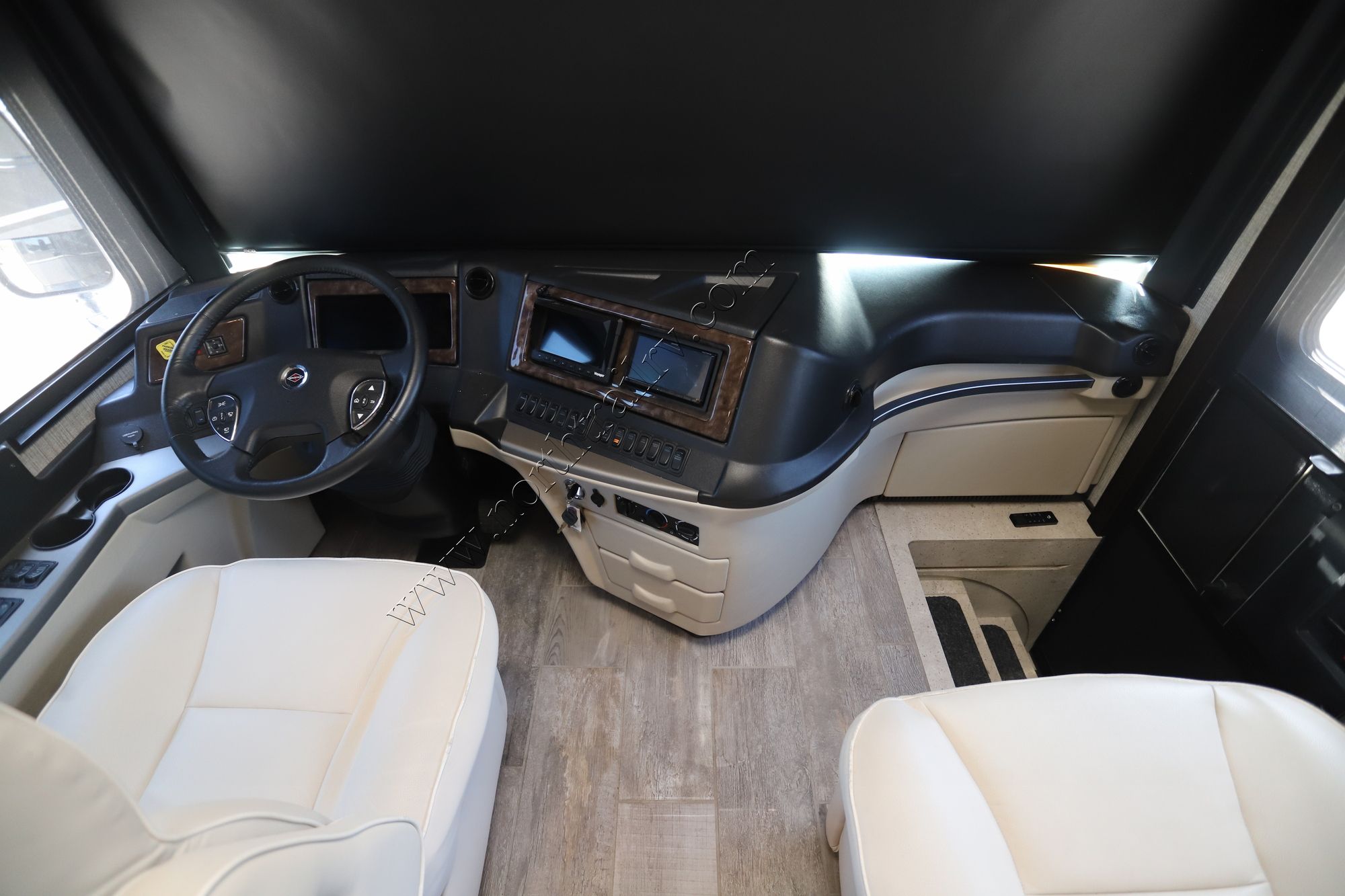 Used 2020 Newmar Dutch Star 4362 Class A  For Sale