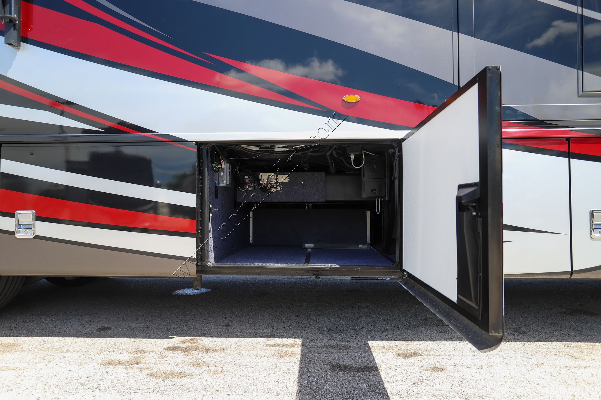 Used 2019 Newmar Ventana 4326 Class A  For Sale