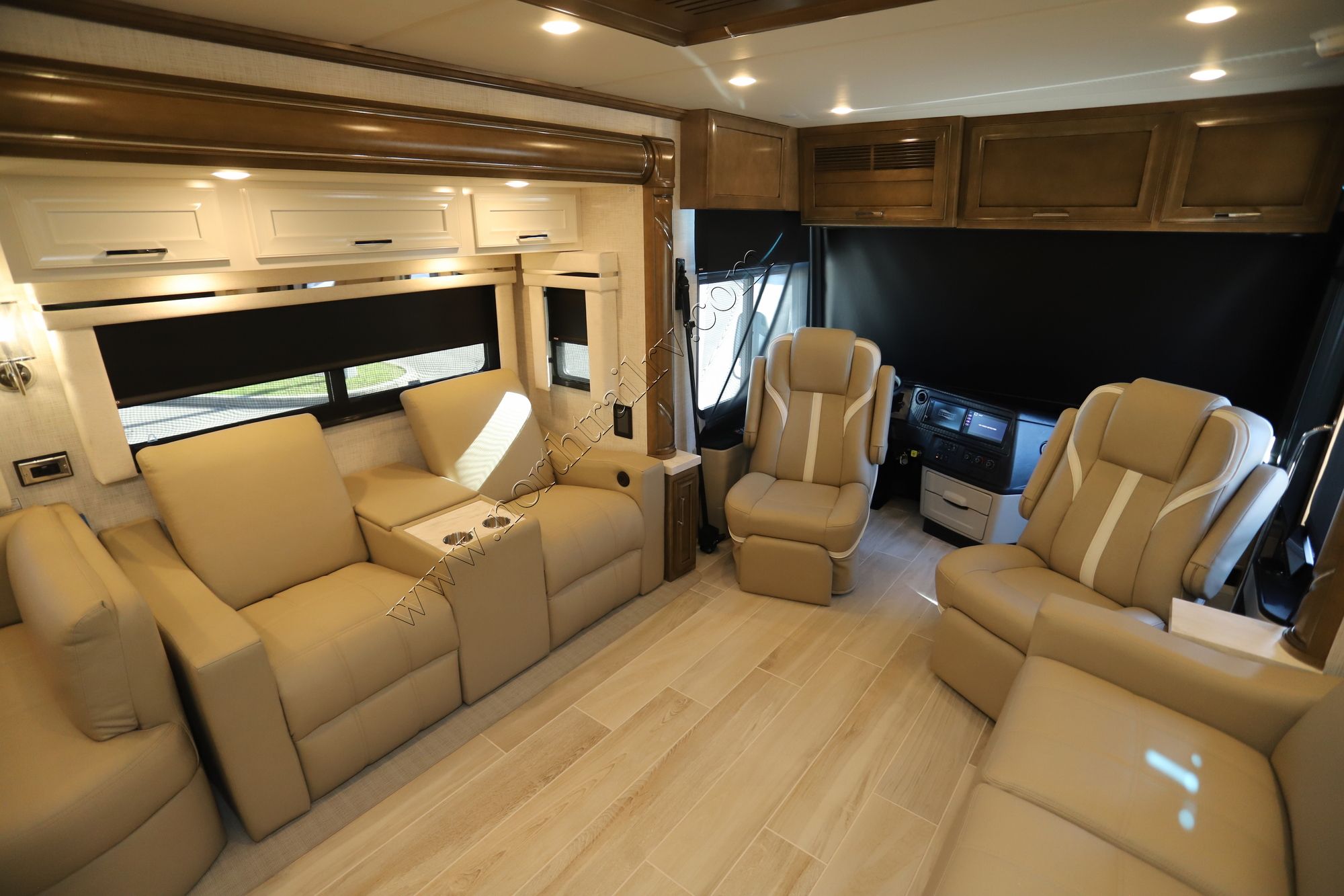 New 2026 Newmar Ventana 3809 Class A  For Sale