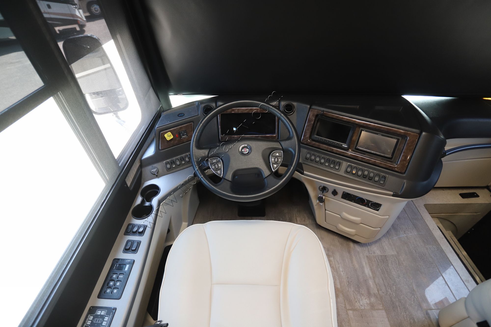 Used 2020 Newmar Dutch Star 4362 Class A  For Sale