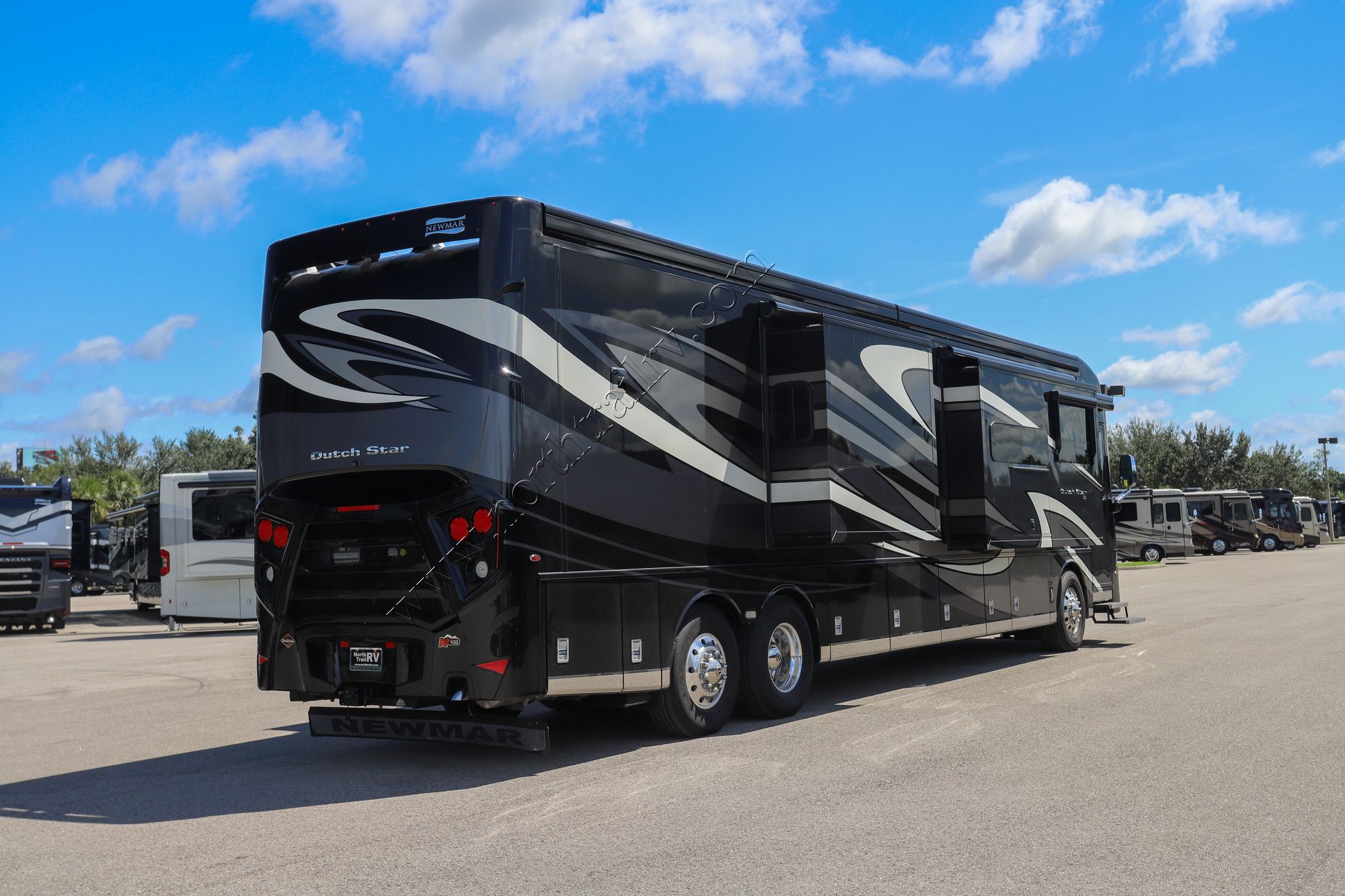 Used 2020 Newmar Dutch Star 4362 Class A  For Sale