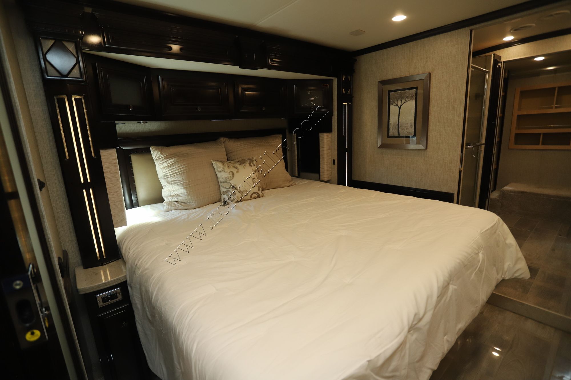 Used 2020 Newmar Dutch Star 4362 Class A  For Sale