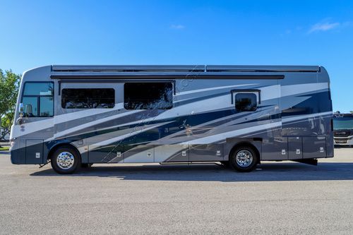 2026 Newmar Ventana 3809