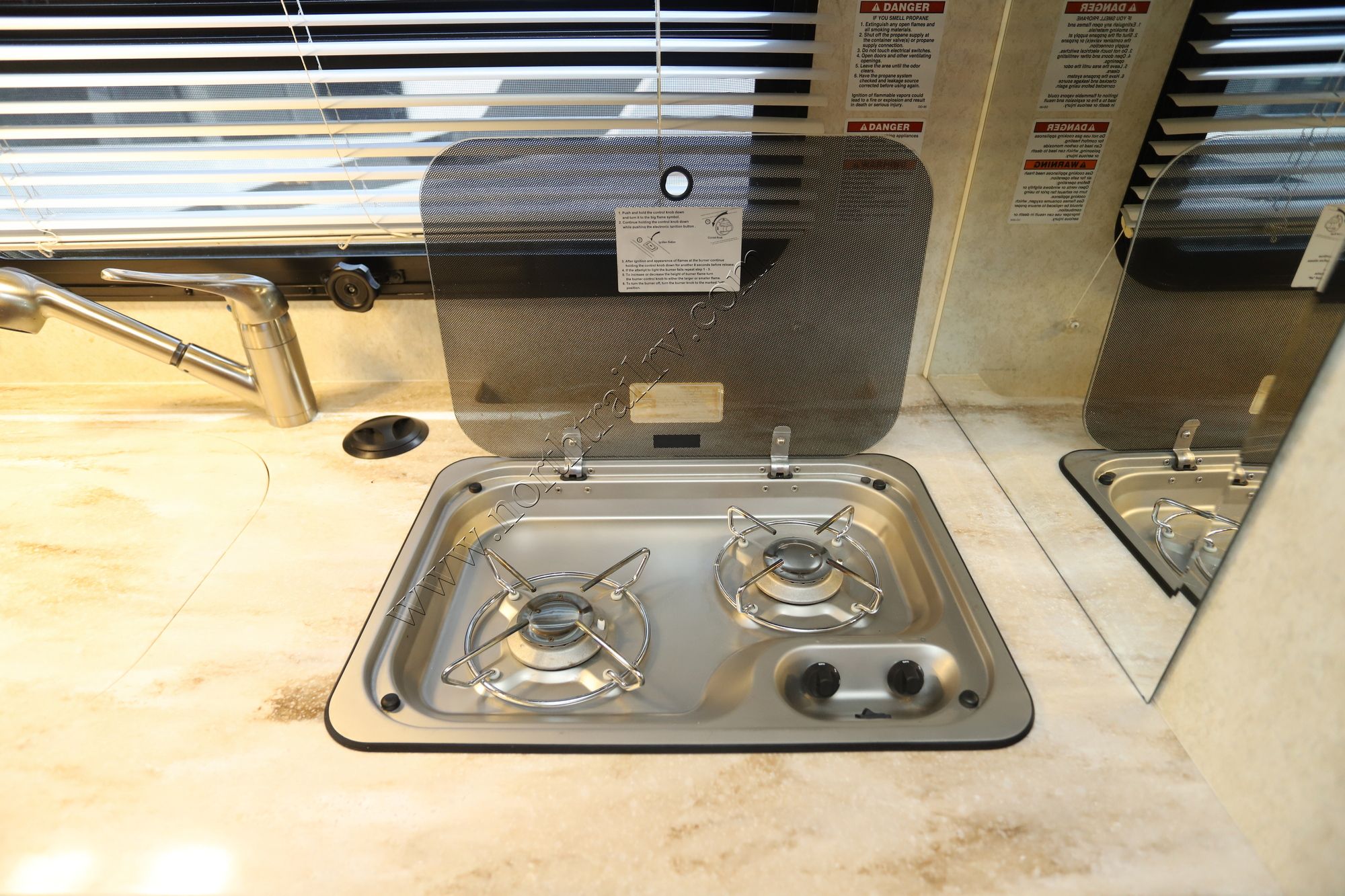 Used 2018 Phoenix Usa Phoenix Cruiser 2552 Class C  For Sale