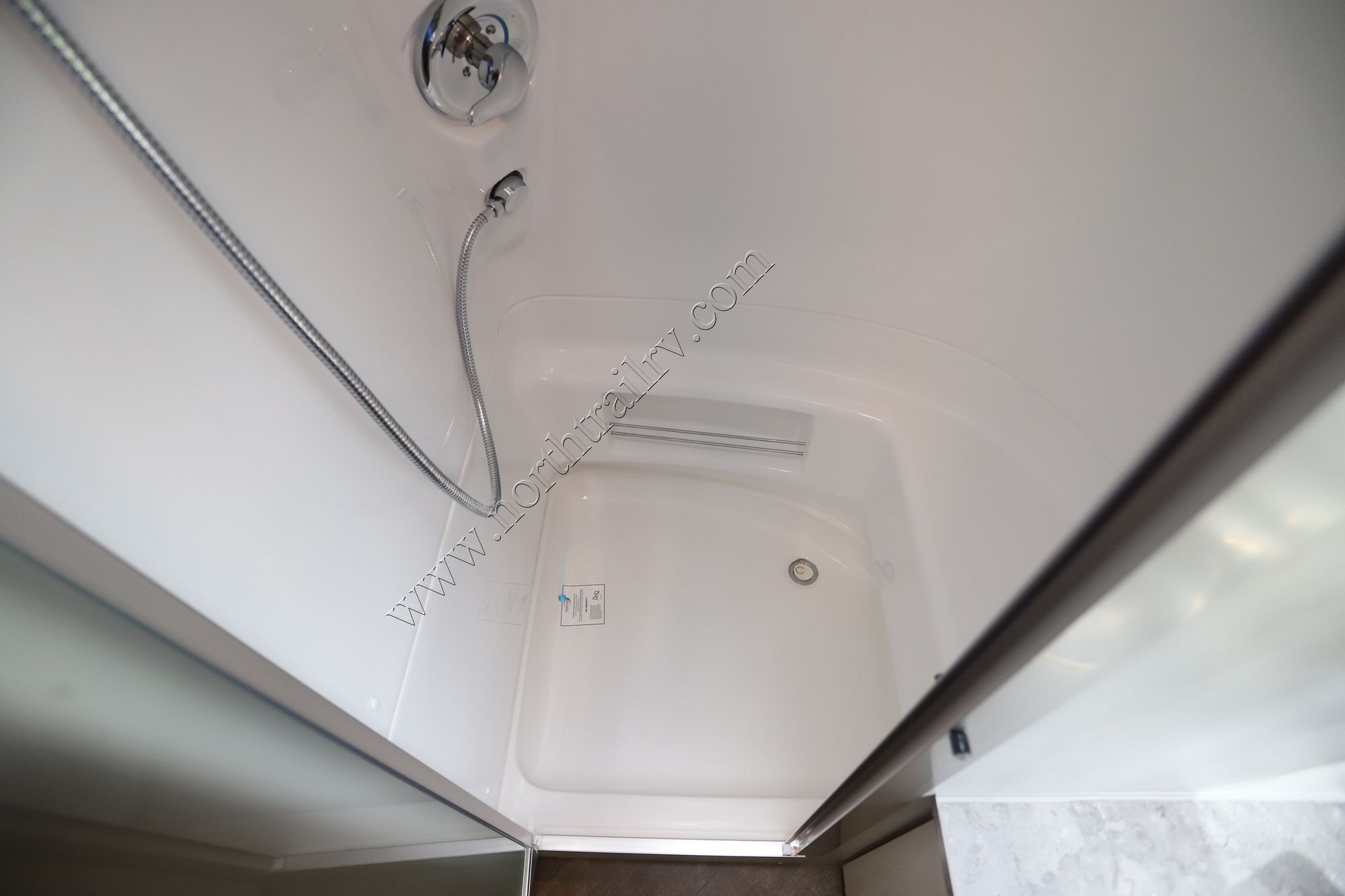 2026 Airstream International 23FB Travel Trailer New  For Sale