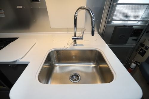 2026 Airstream Globetrotter 27FB