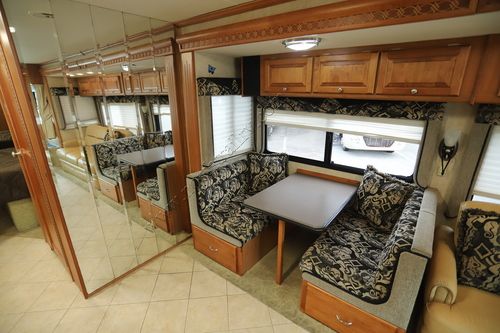 2007 Tiffin Motor Homes Phaeton 35DH