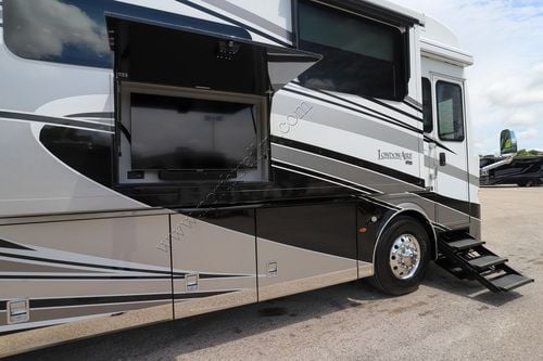 2022 Newmar London Aire 4551
