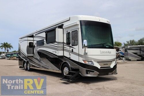 2022 Newmar London Aire 4551
