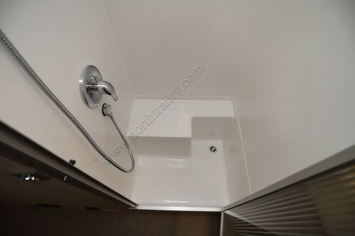 2026 Airstream Globetrotter 27FB