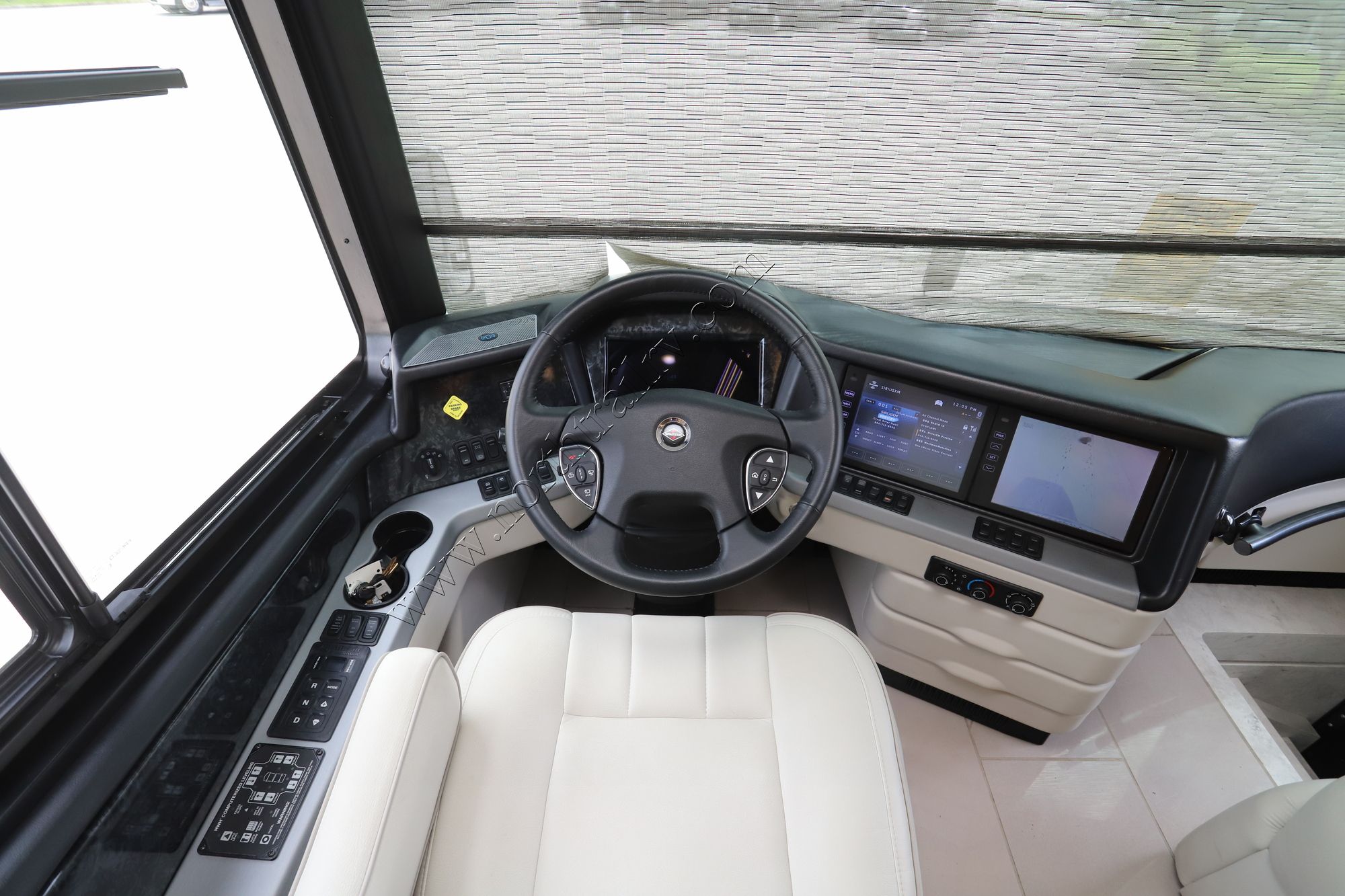 Used 2022 Newmar London Aire 4551 Class A  For Sale