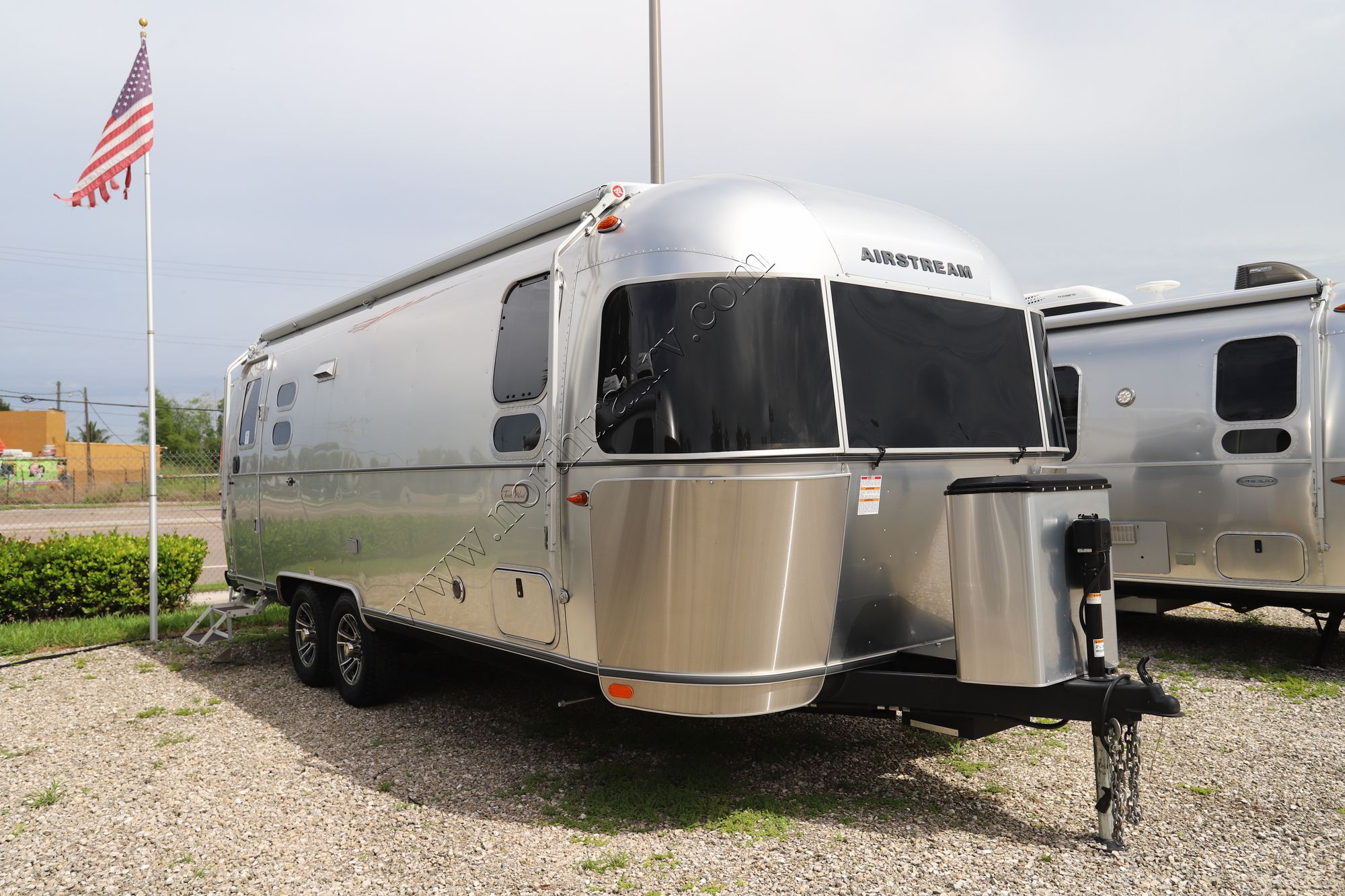 2024 Airstream Tradewind 25FB Travel Trailer Used  For Sale
