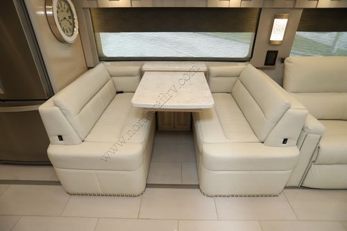 2022 Newmar London Aire 4551