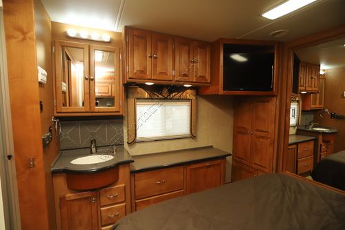 2007 Tiffin Motor Homes Phaeton 35DH