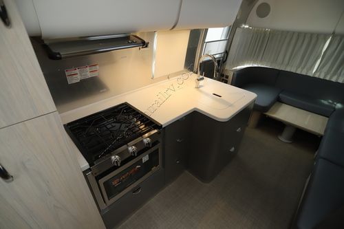 2026 Airstream Globetrotter 27FB