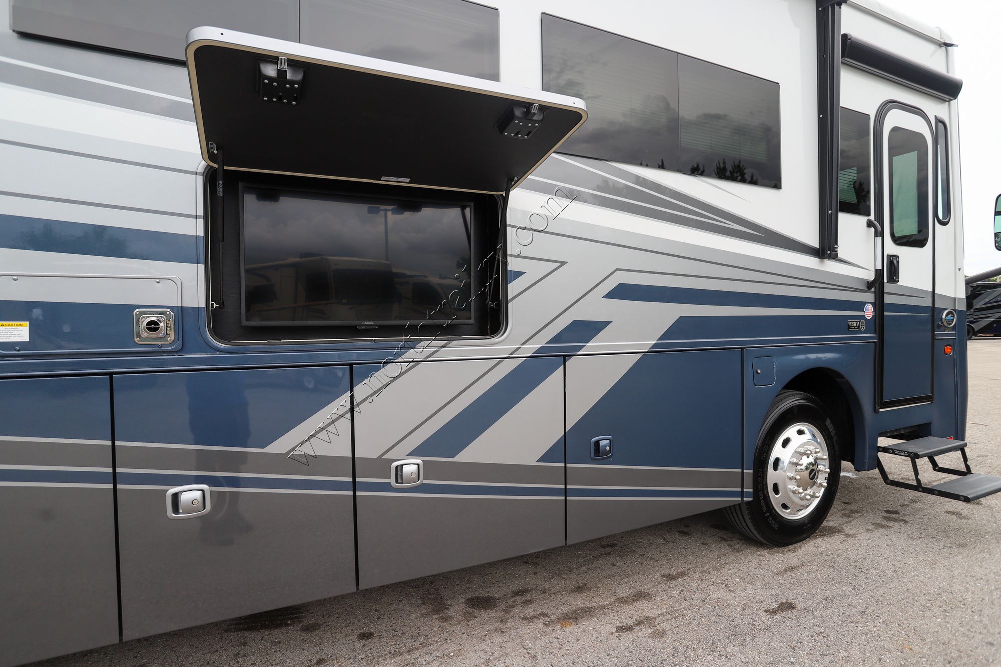 Used 2024 Coachmen Sportscoach Srs 341SA Class A  For Sale