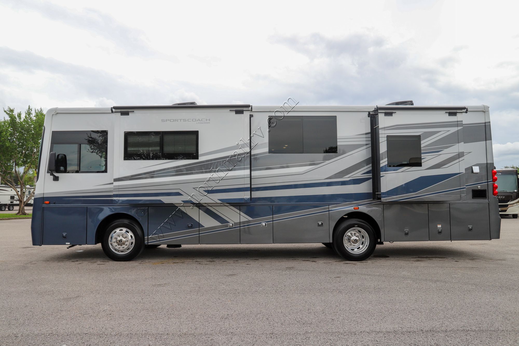 Used 2024 Coachmen Sportscoach Srs 341SA Class A  For Sale