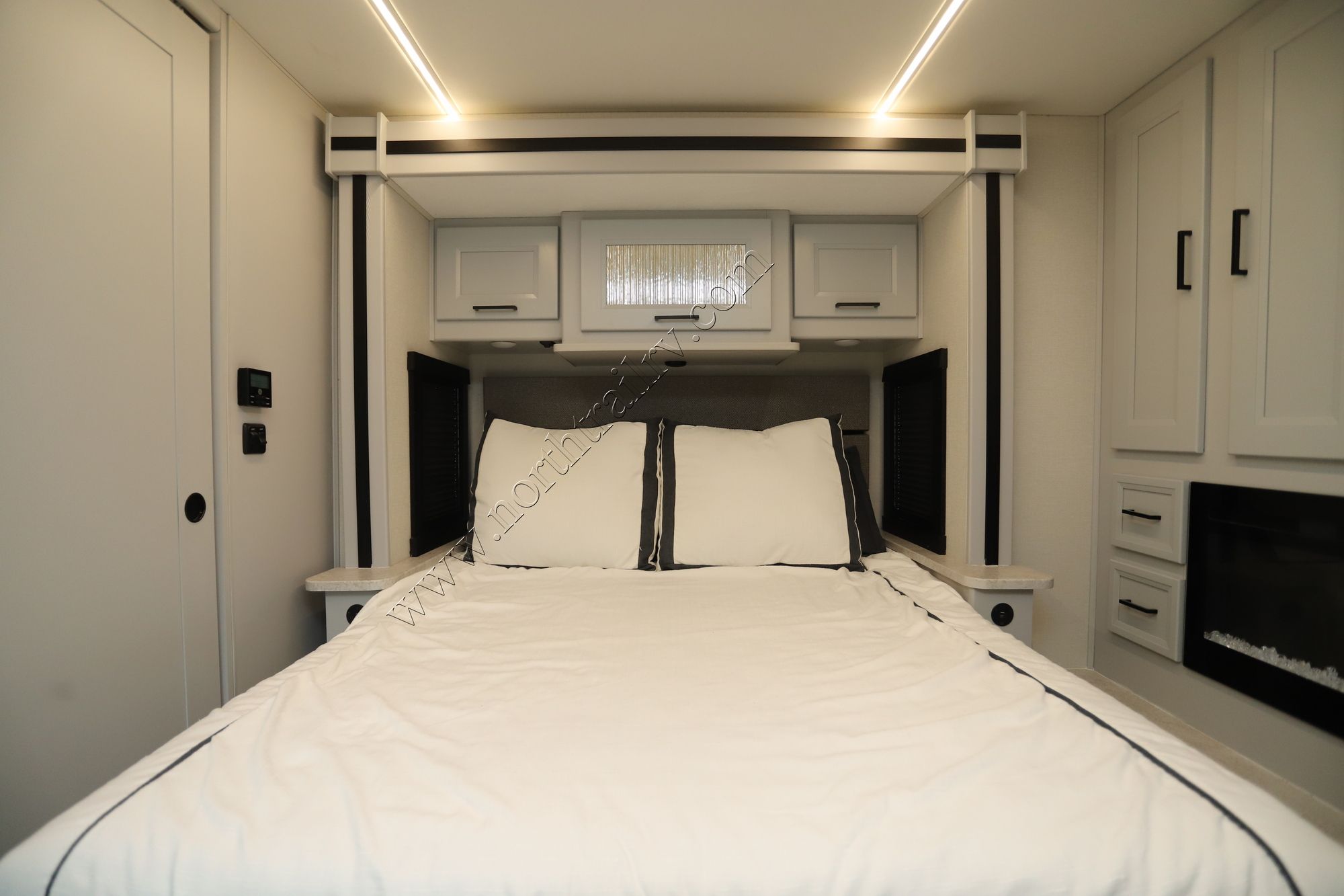Used 2024 Coachmen Sportscoach Srs 341SA Class A  For Sale