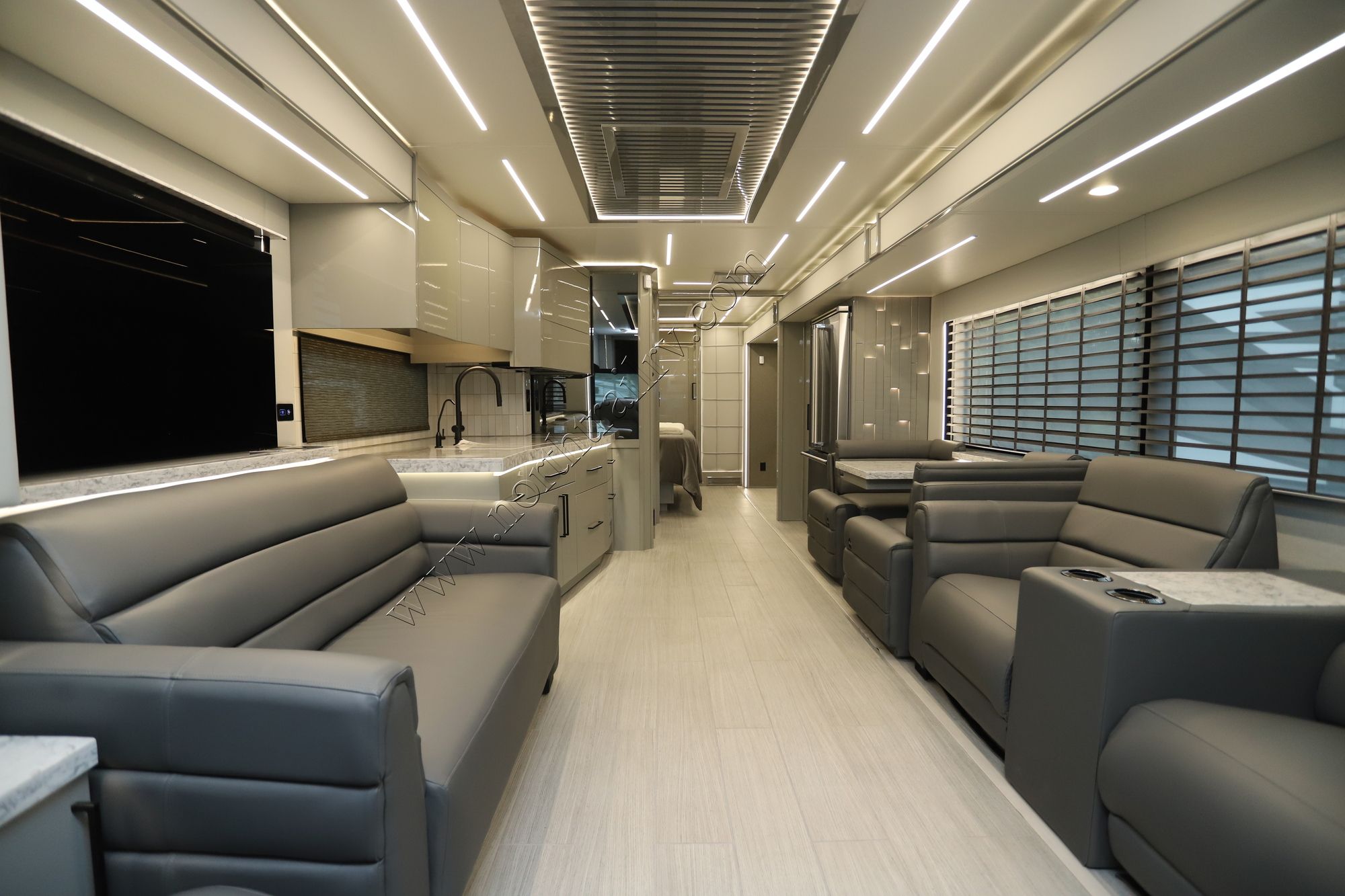 New 2026 Newmar King Aire 4531 Class A  For Sale